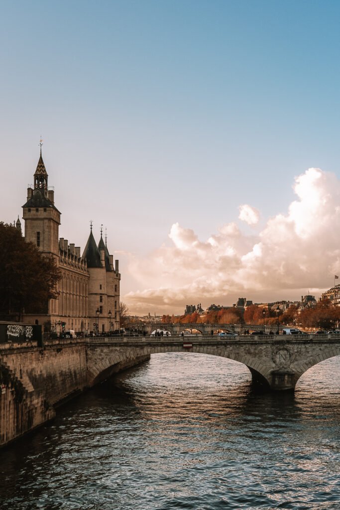 Paris au coucher de soleil